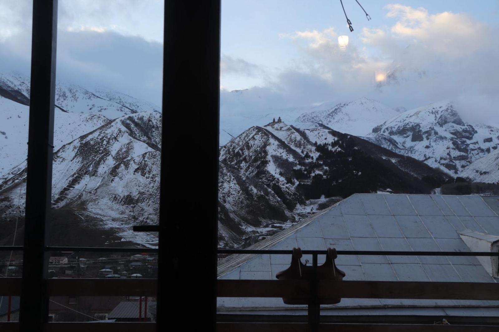 Guesthouse Relax In Kazbegi Extérieur photo