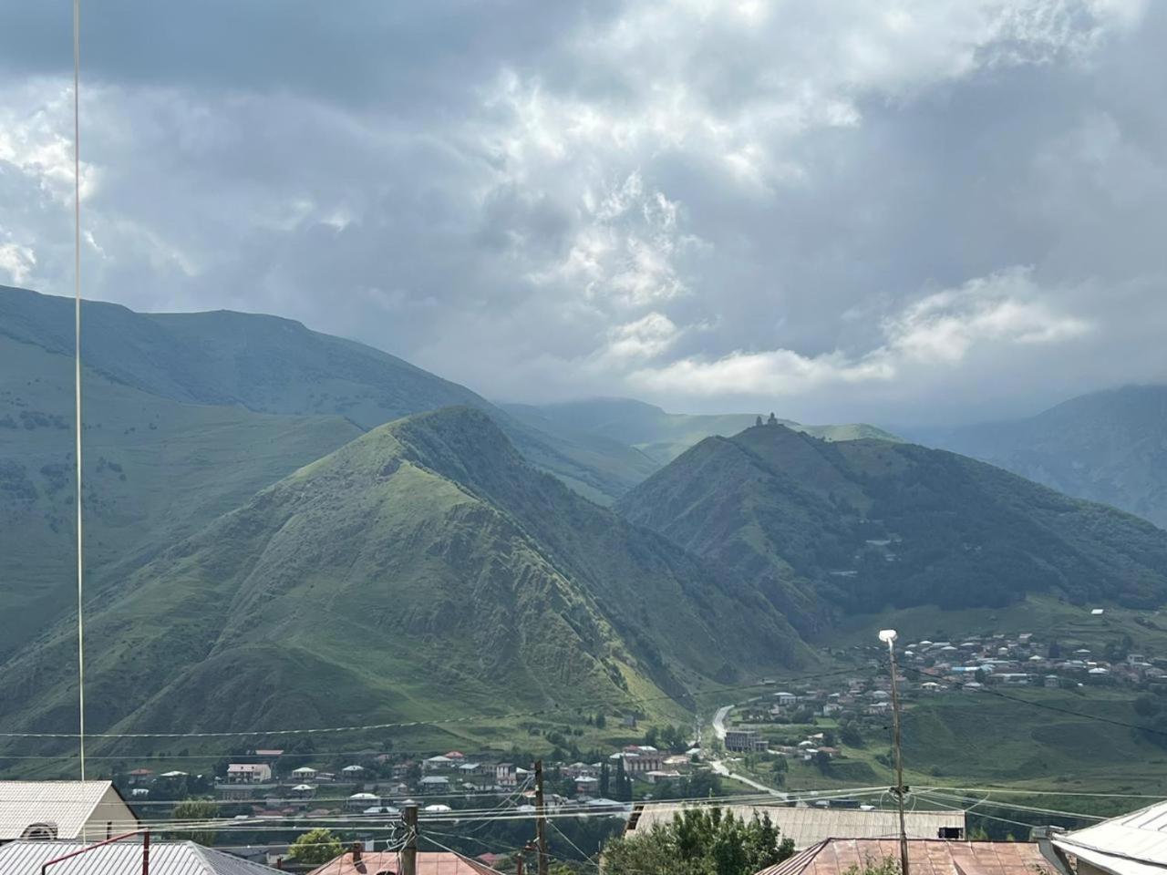 Guesthouse Relax In Kazbegi Extérieur photo